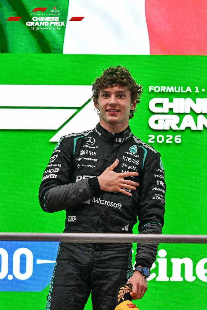 开云中国-F1中国大奖赛19岁安东内利夺冠,新王者背后的规则变革